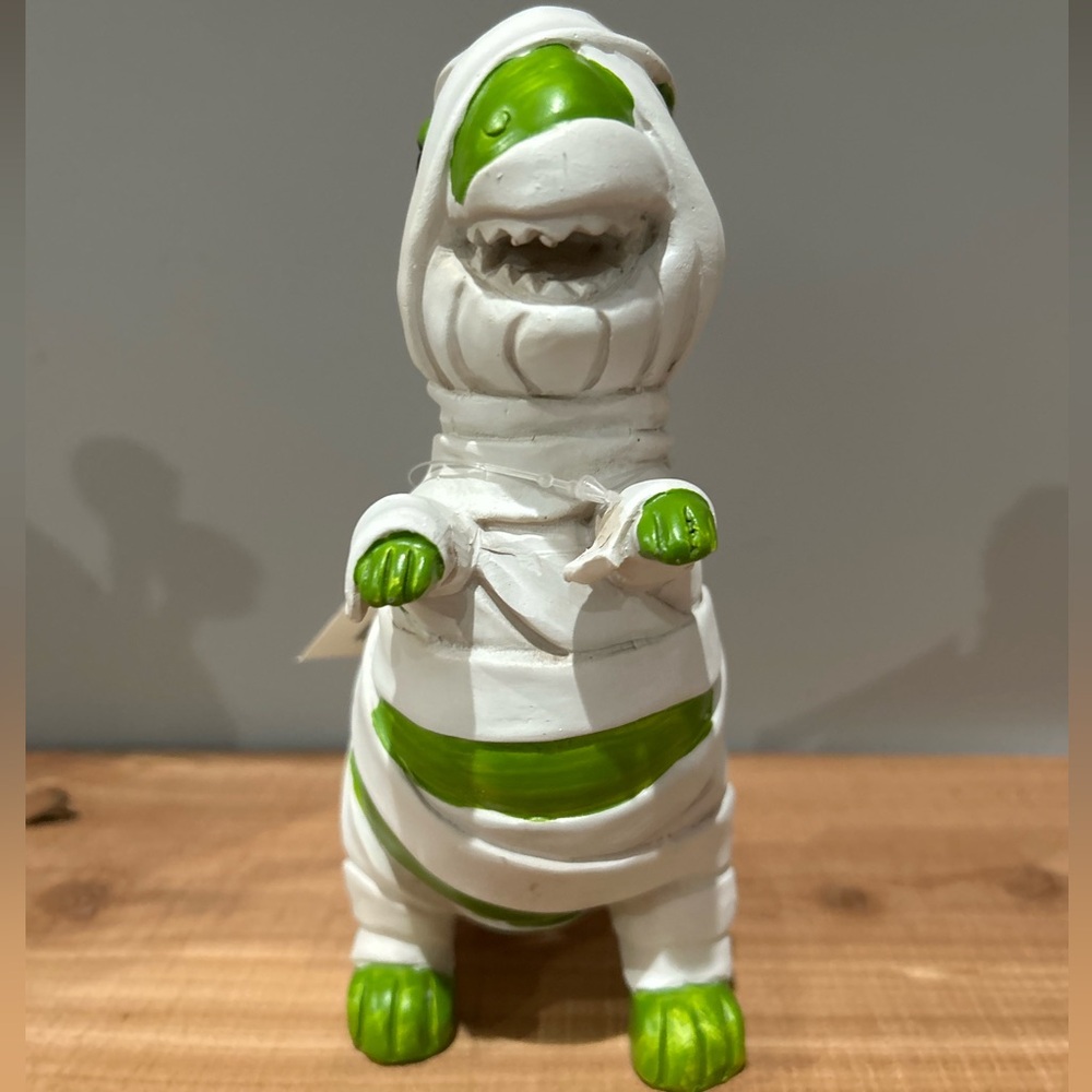 NWT Halloween T-Rex Mummy Figurine - Picture 3 of 6